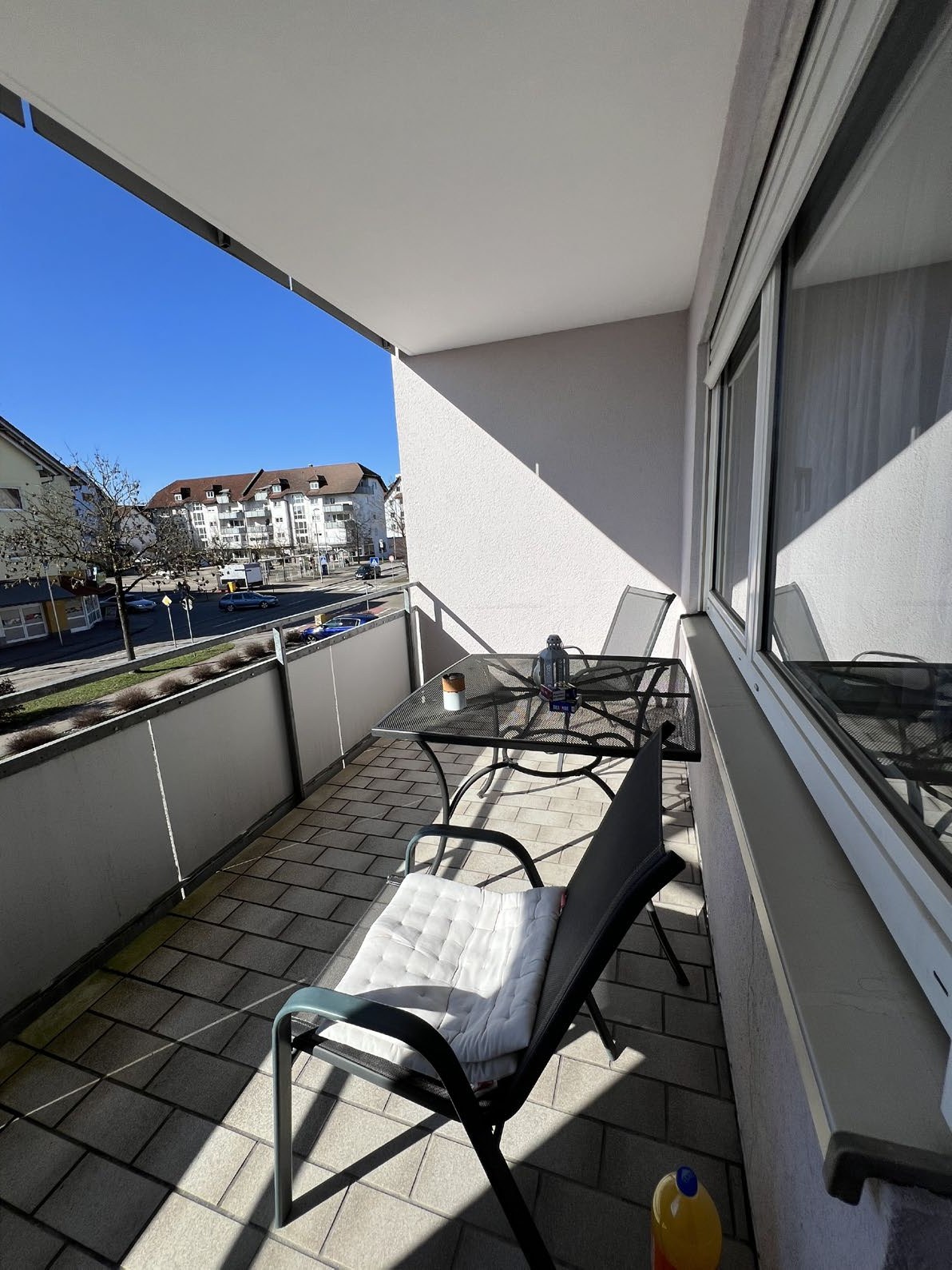 West-Balkon mit Stadtblick